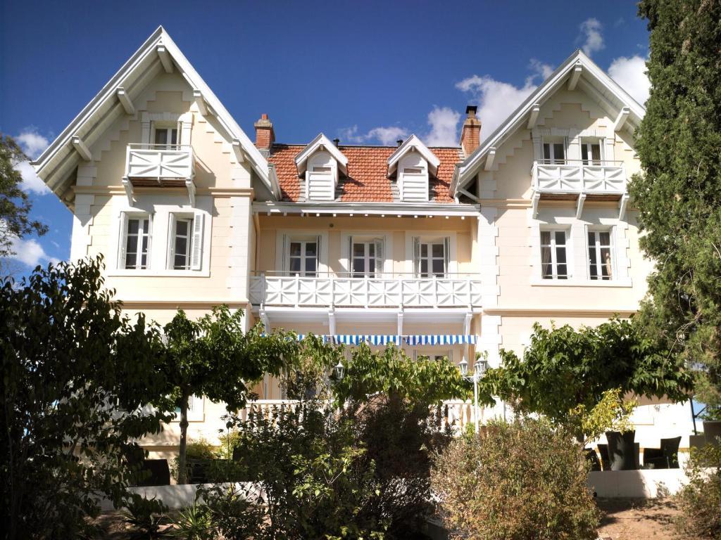 Hotel Villa La Cheneraie Сен-Рафаэль Экстерьер фото